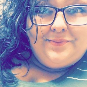 Meet your Posher, Candace